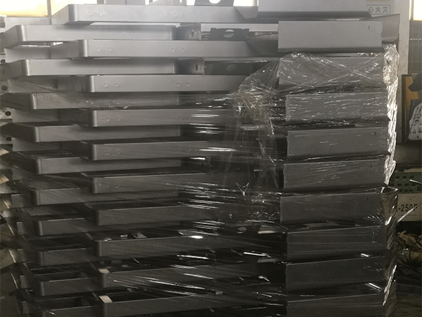 機(jī)柜、機(jī)箱