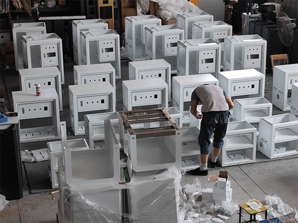 機(jī)柜、機(jī)箱