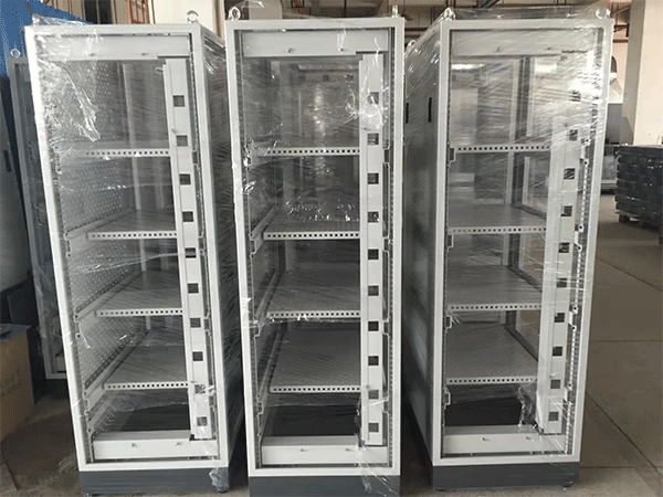 機(jī)柜、機(jī)箱